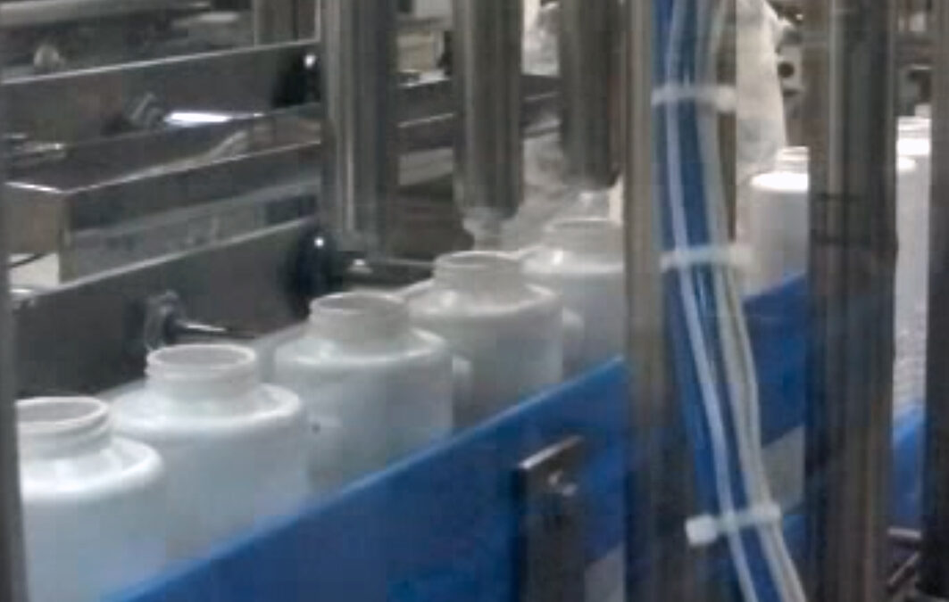Four Heads Filling and Capping Line for topping and creams